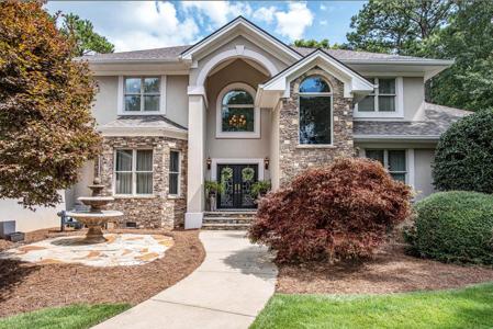 1310 PINEHURST DRIVE