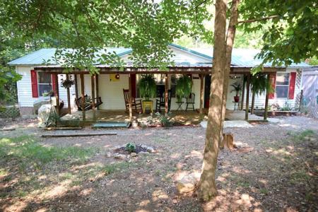 408 ISLAND CREEK DR.