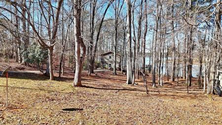 1031 Edgewater Court