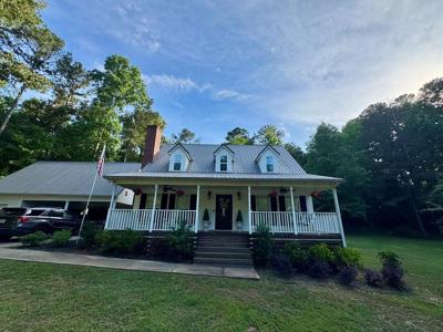 202 Commodore Drive