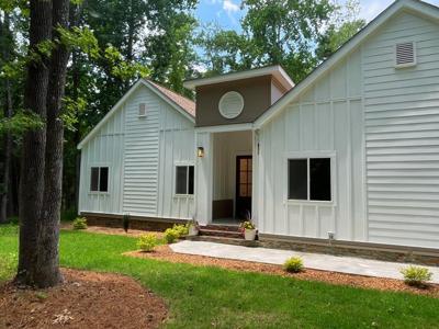 101 Willow Cove