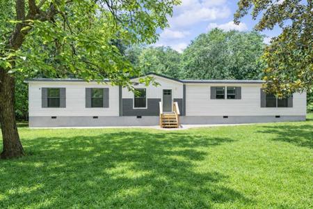 115 Gregory Lane