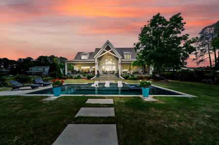 239 Lakeshore Circle