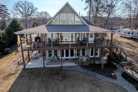 949 Gardenia Rd.