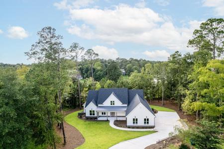 502 Eagles Way