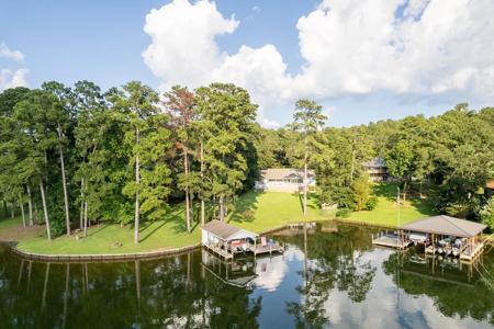 99 Mariners Drive