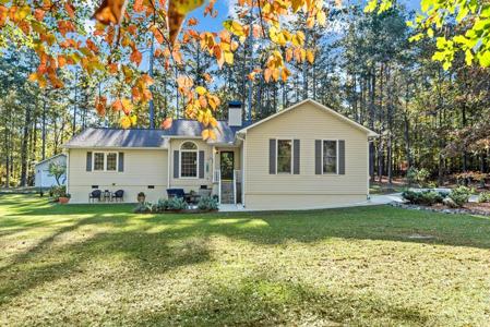 114 Oak Leaf Circle