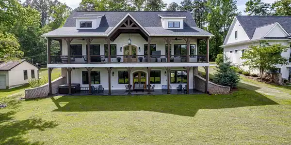 110 Cay Drive