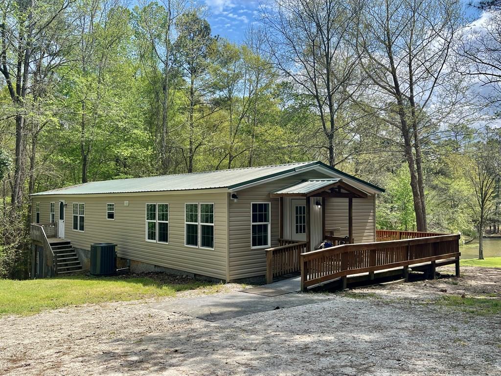 208 Possum Point Drive, Eatonton, GA lhrmls02098129