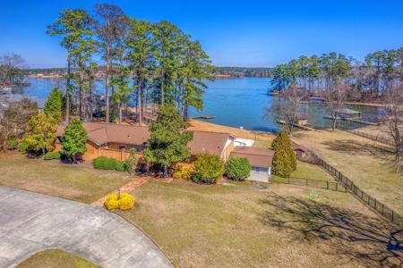 185 Lakeview