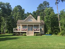 3600 Lake Crest Dr
