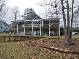 130 Sheffield Lane E