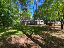 137 NE Casters Branch Rd