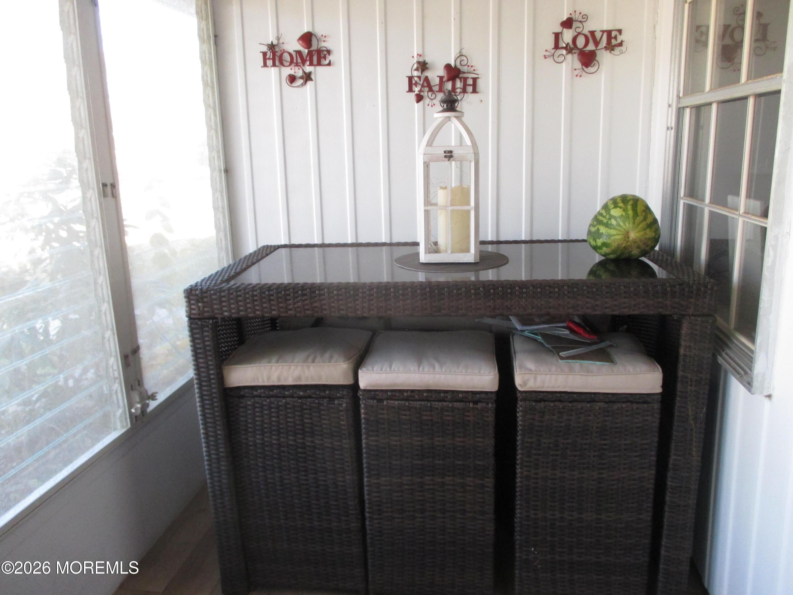 Image 4: Enclosed Porch