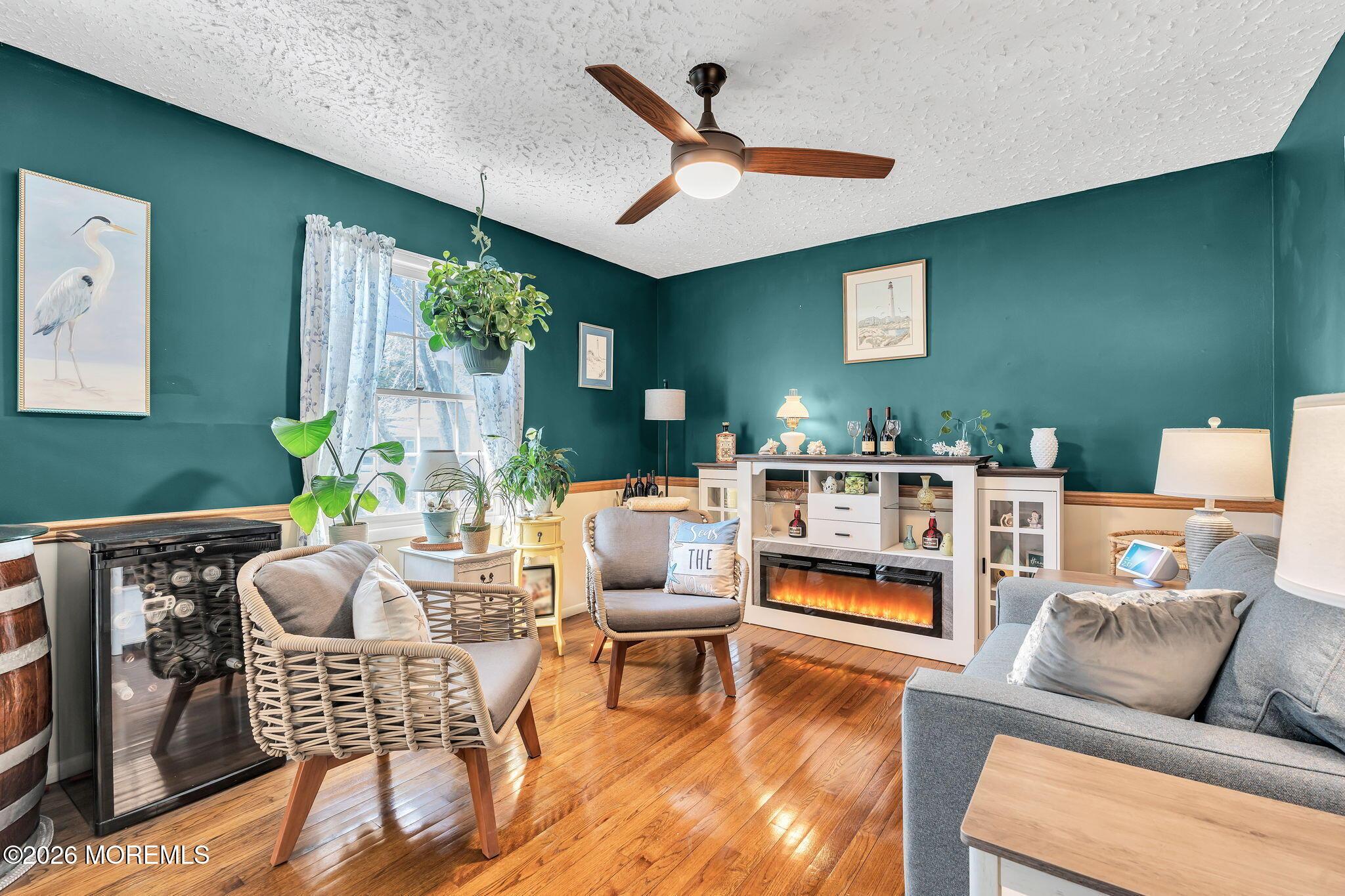 Image 4: 25-web-or-mls-DSC08143