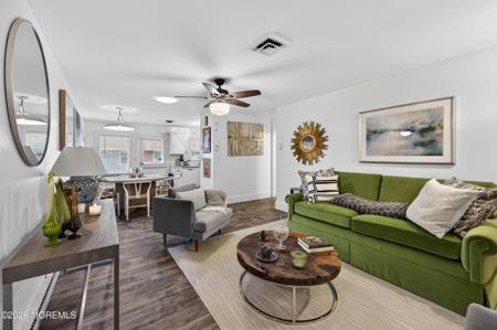 123B Edinburgh Lane