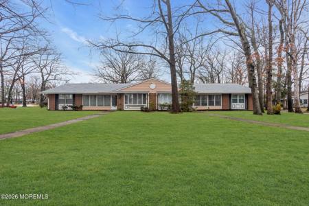 598B Lake Point Drive