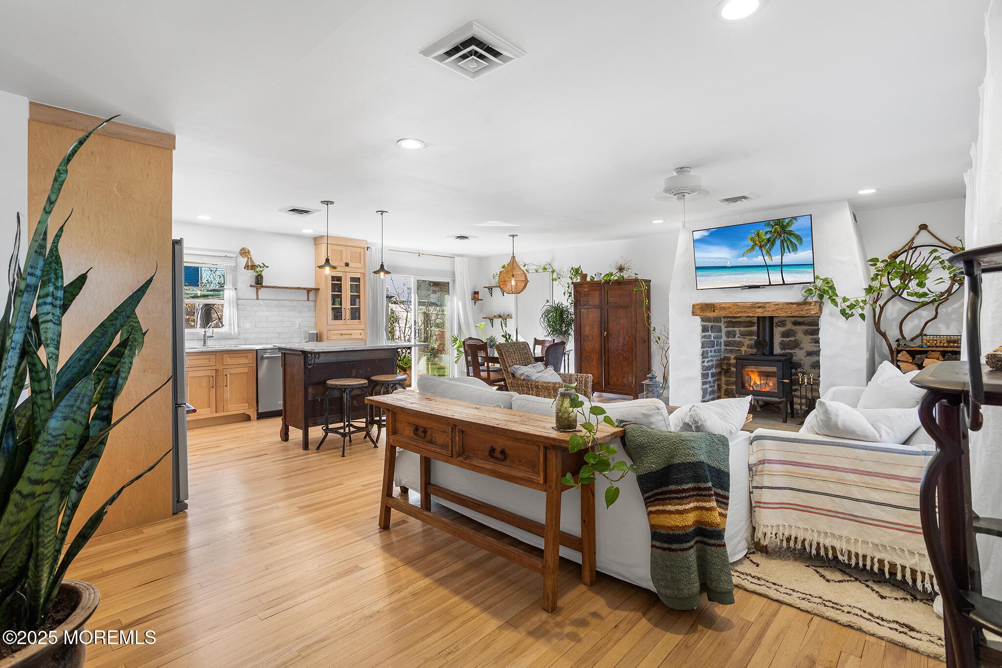 Image 4: 380 Delaware Dr Brick, NJ-11