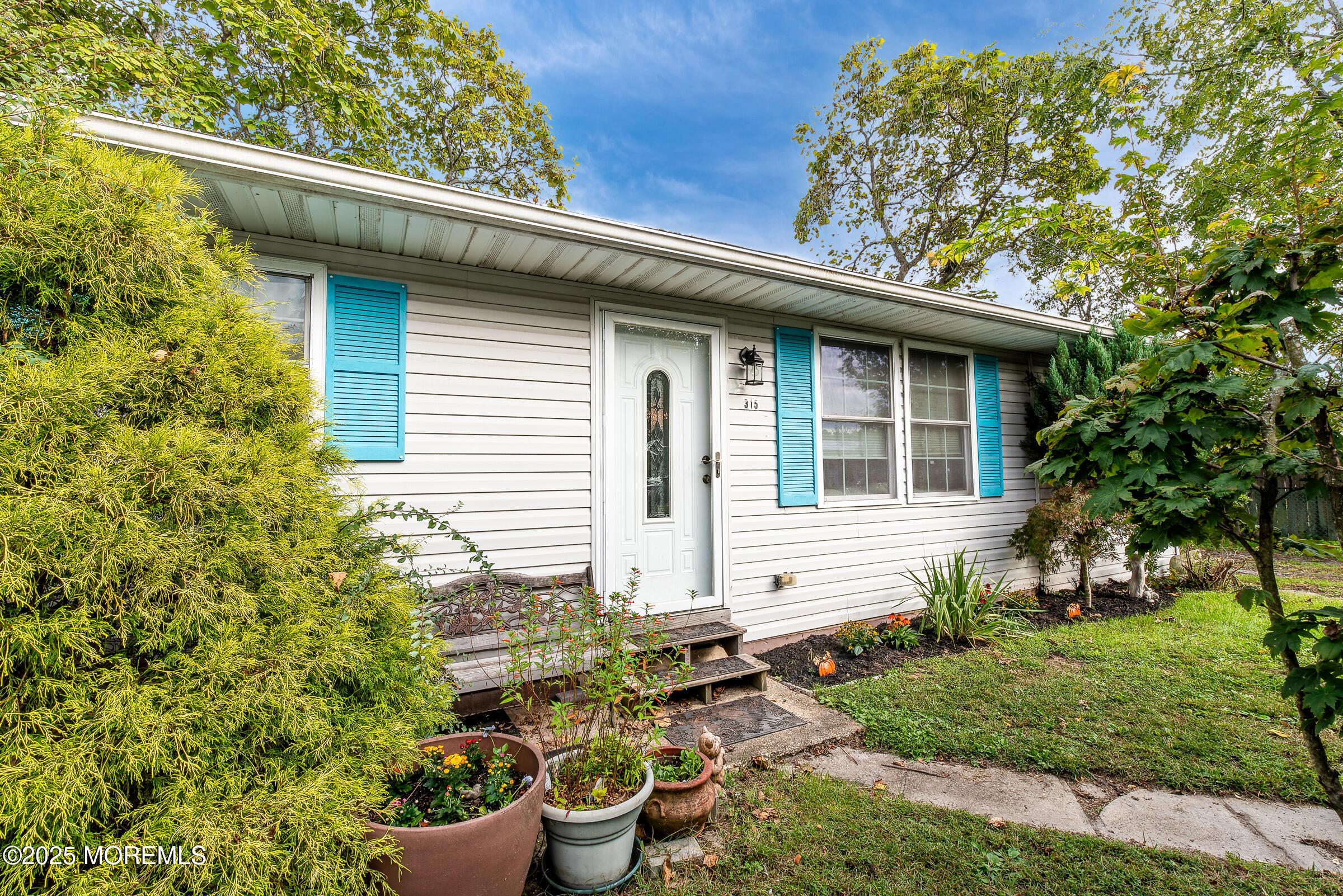 Image 2: Front of Home