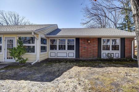 271B Kingston Court