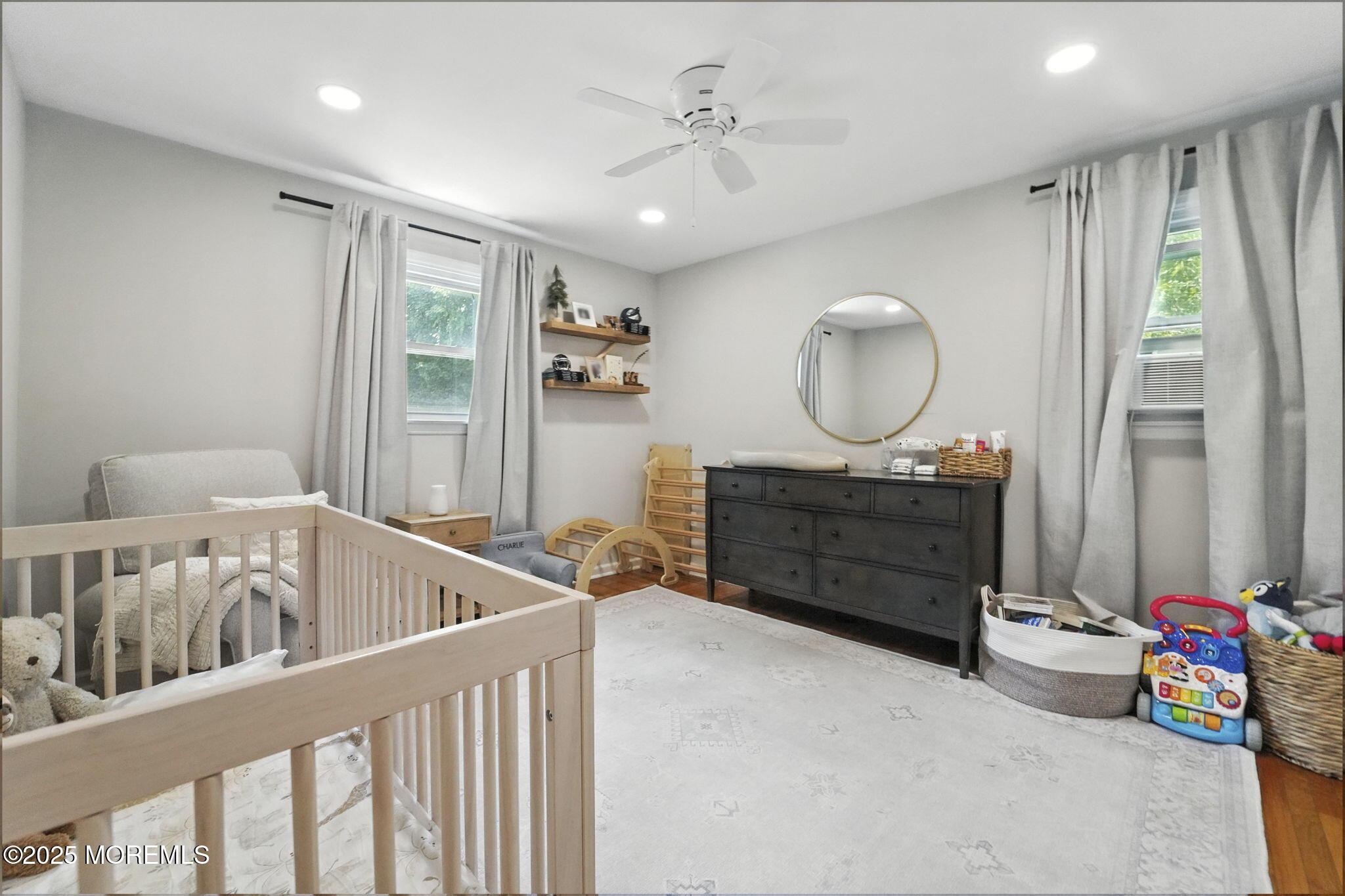 Image 2: 21-web-or-mls-DSC07646