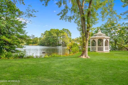 413 Lake Shore Drive