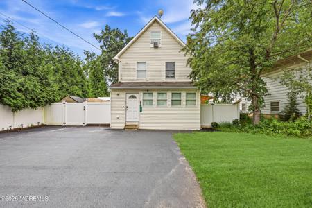 840 Woodland Drive