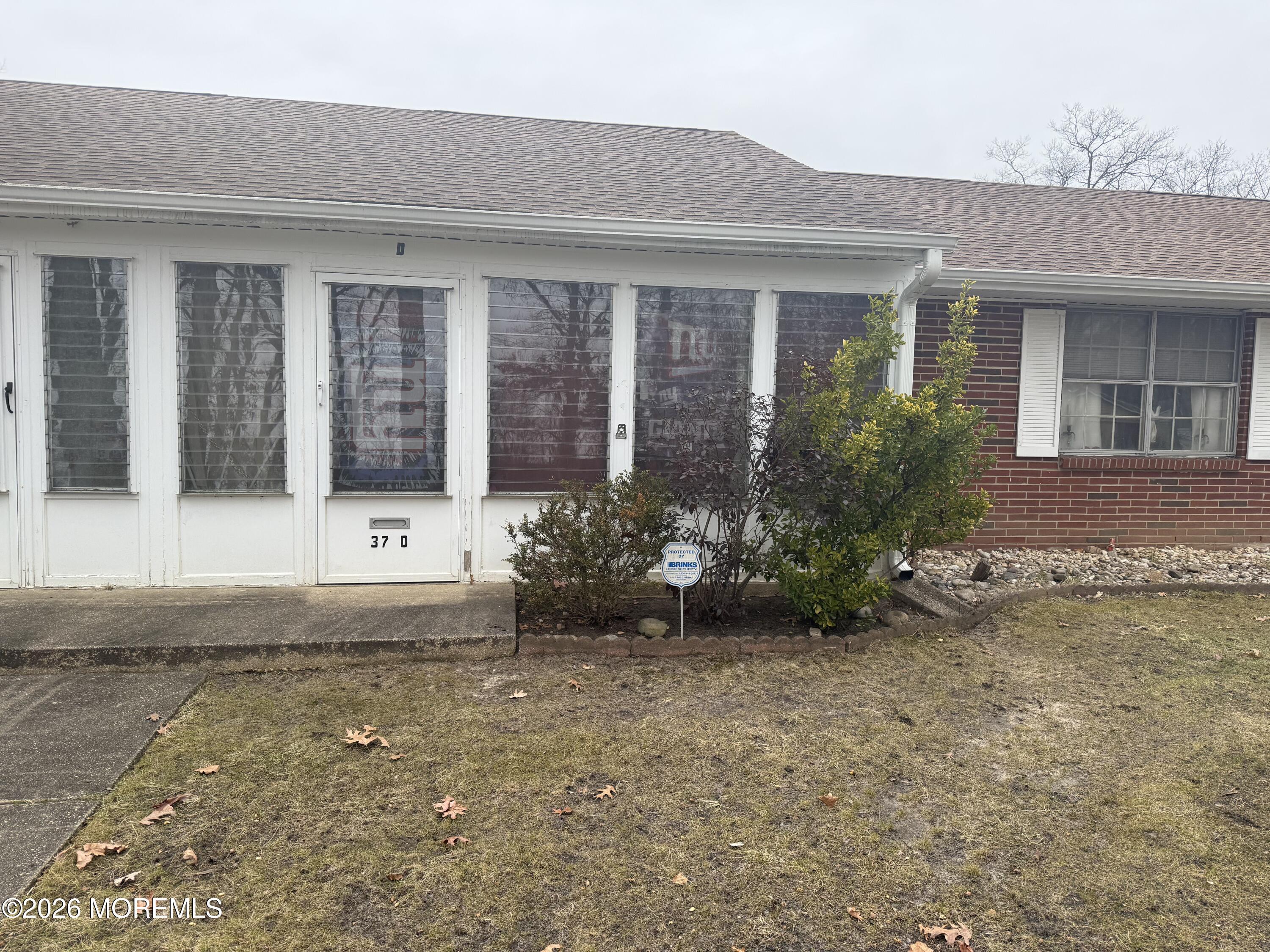 Image 1: Front Entrance