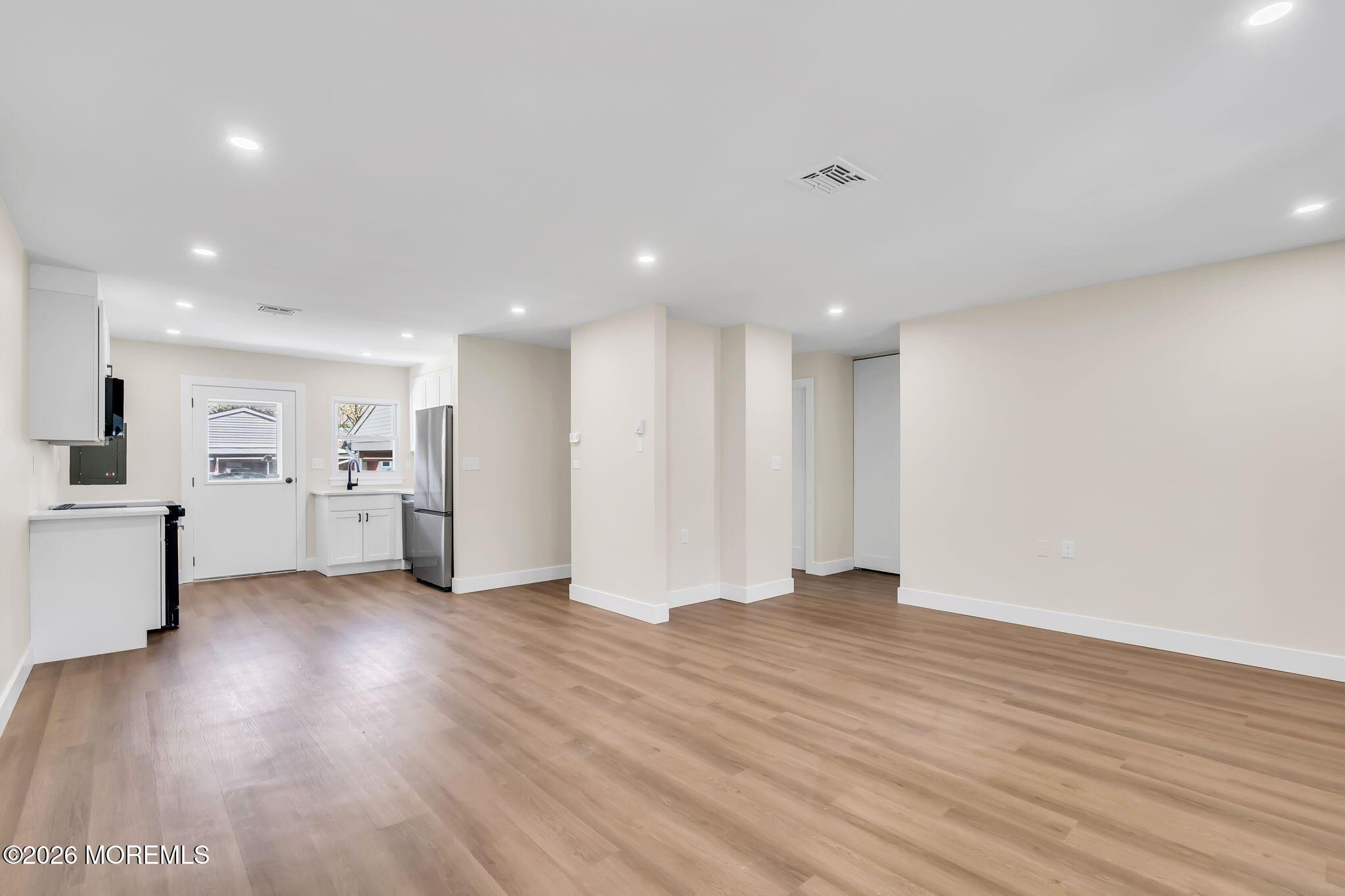 Image 4: 3-web-or-mls-DSC00021