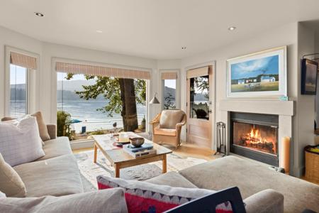 125 Bay Point Drive