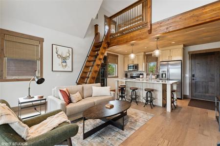 15 Haflinger Cottage Way