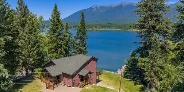 2229 Glen Lake Road