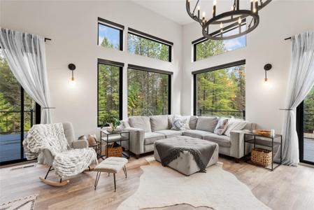 75 Northshore Drive