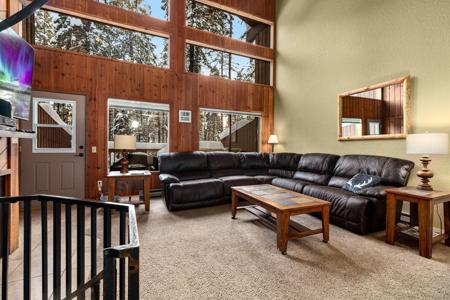 105 Cedar Way
