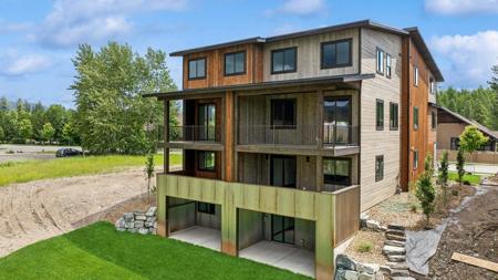 1942 Whitefish Avenue