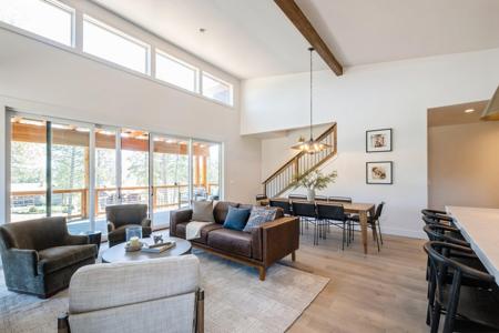 84 Cobblestone Way
