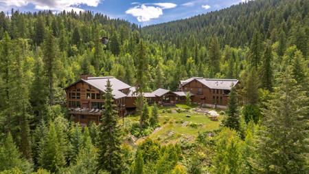 1725 Lion Mountain Drive