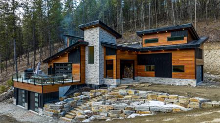 427 Hoodoo Loop