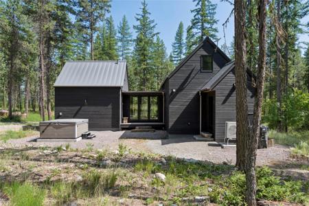 780 Leksand Trail