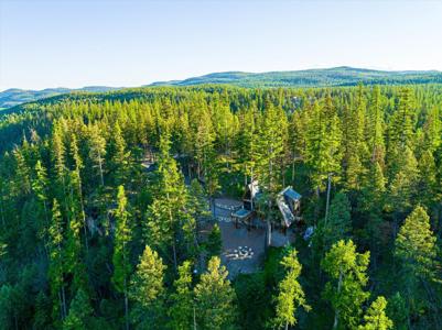 31 Forest Path Drive