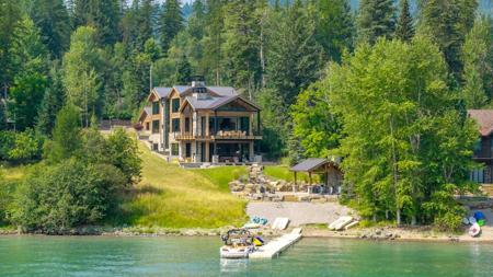 1500 W Lakeshore Drive