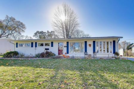 18323 W Woodland Terrace