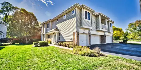 623 W Bayou Court