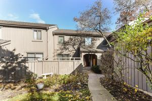 229 N Shoreline Road