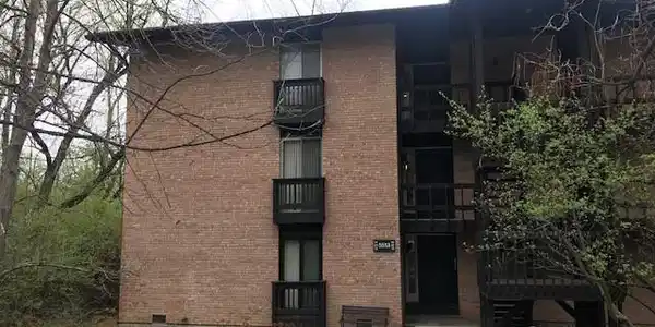 5513 Lakeside Drive