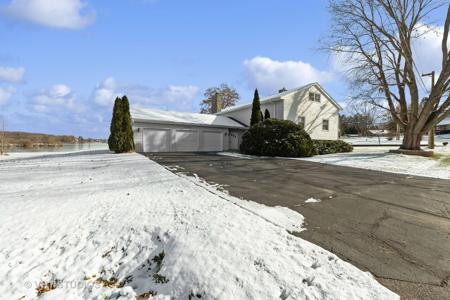 4200 W Lake Shore Drive