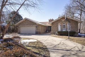 1390 Carol Lane