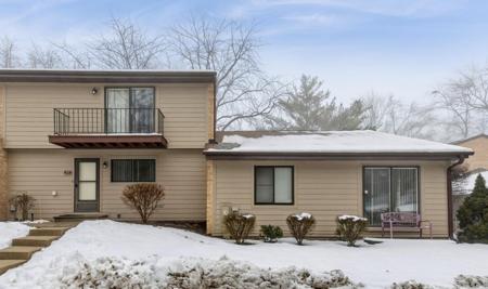 77 MARINER Lane