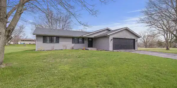 205 Thornhill Drive SW