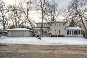 26880 N Circle Drive